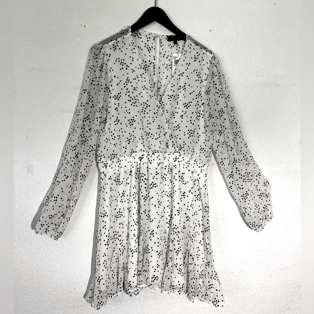 TRIXXI Printer Wrap Dress - Picture 4 of 8